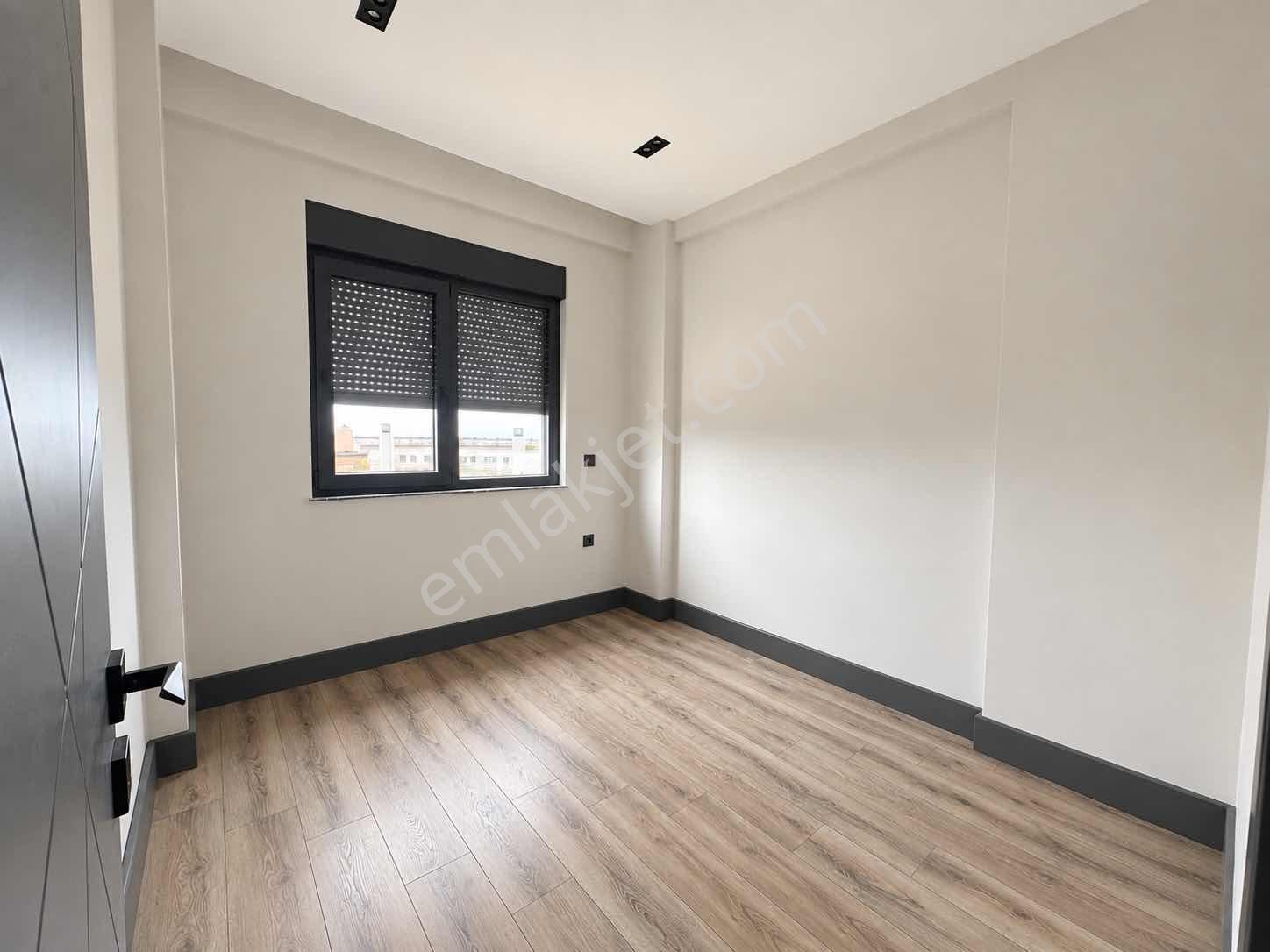 Bahçe Kullanımlı Satılık 2+1 Daire — fotoğraf 18