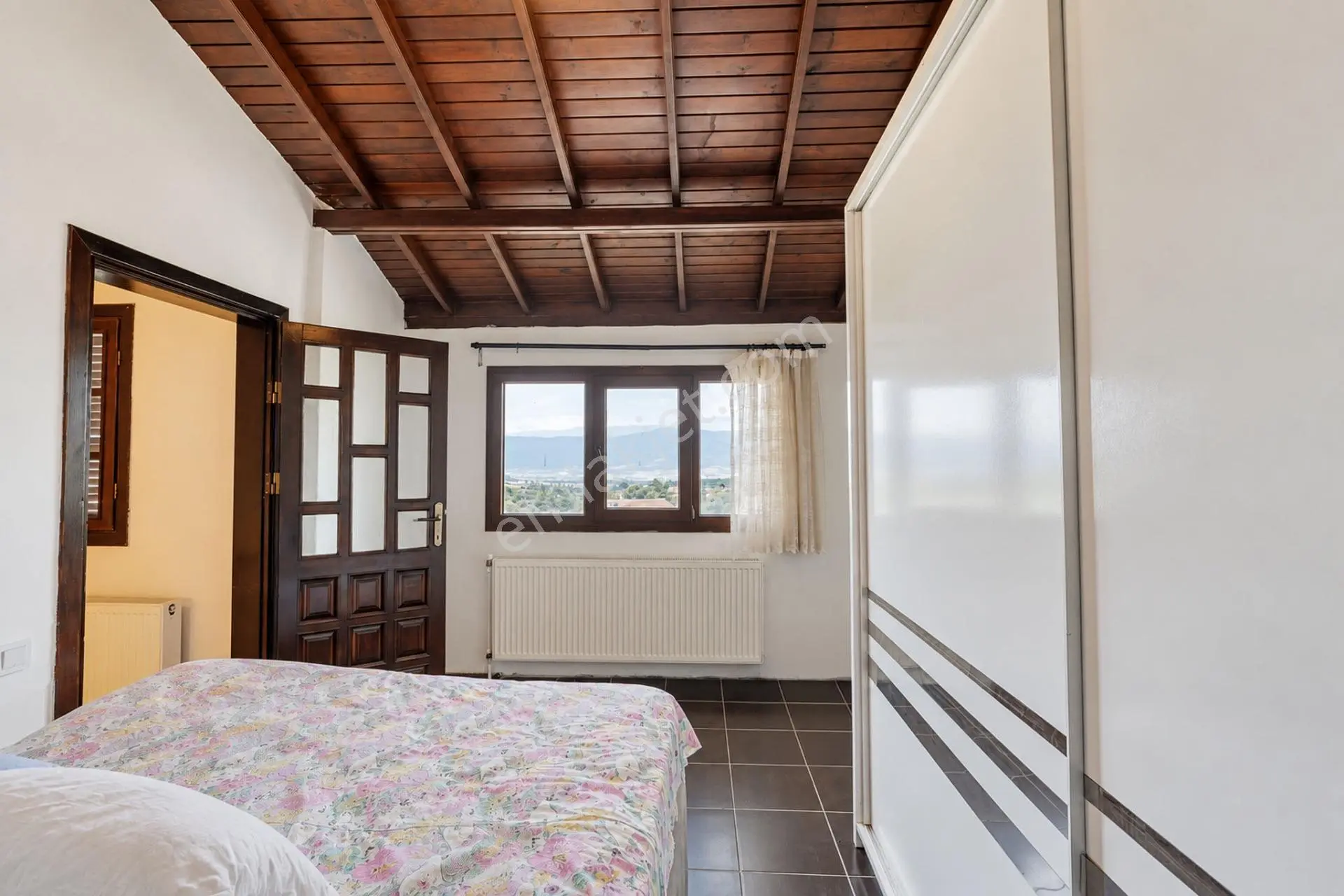 Kemalpaşa Tropikal Sitesinde Orman Manzaralı Villa — fotoğraf 3
