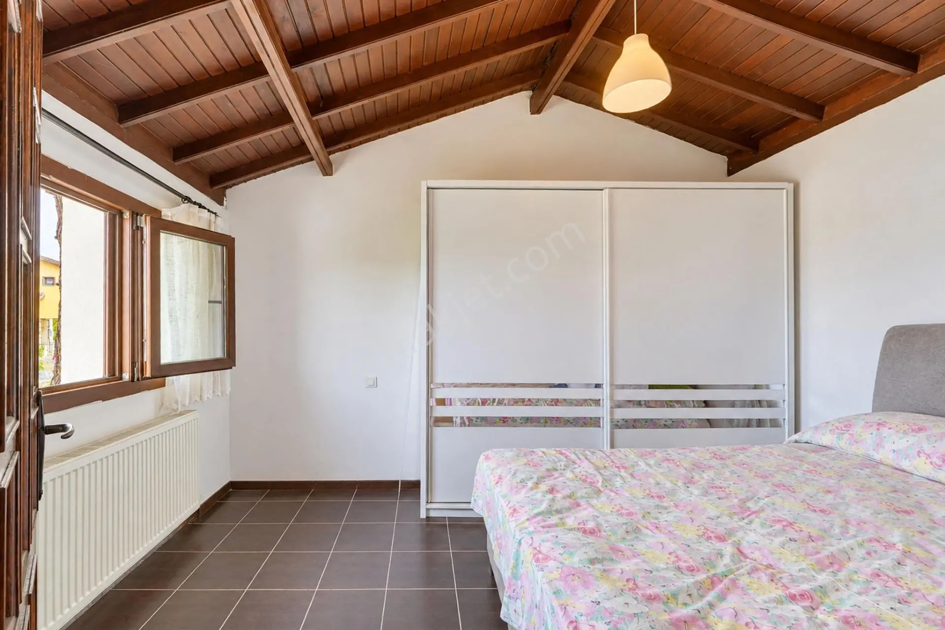 Kemalpaşa Tropikal Sitesinde Orman Manzaralı Villa — fotoğraf 4