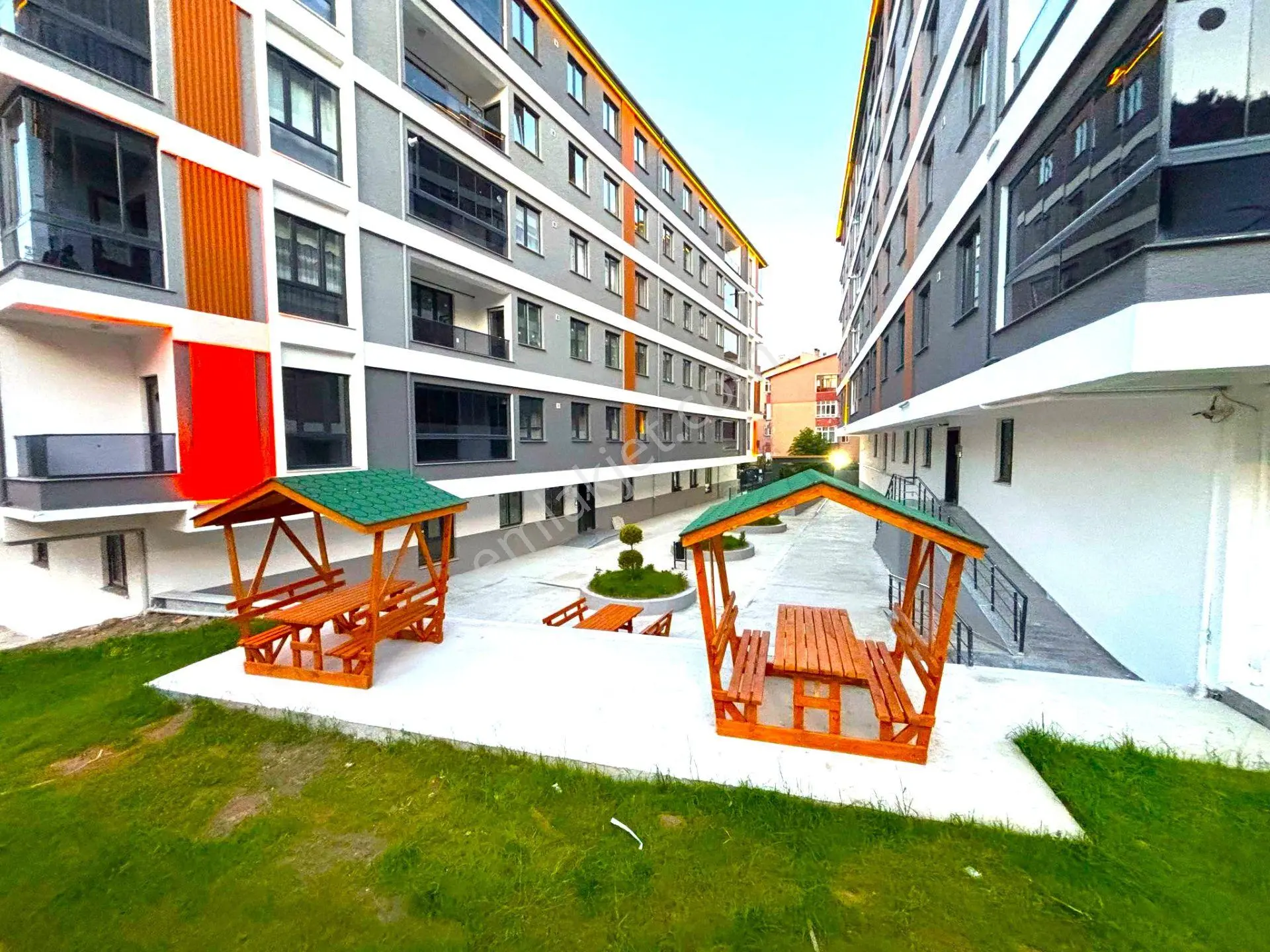 **eryıldız İnşaat'tan**gaziosmanpaşa Merkezde Katmülkiyetli 3+1*