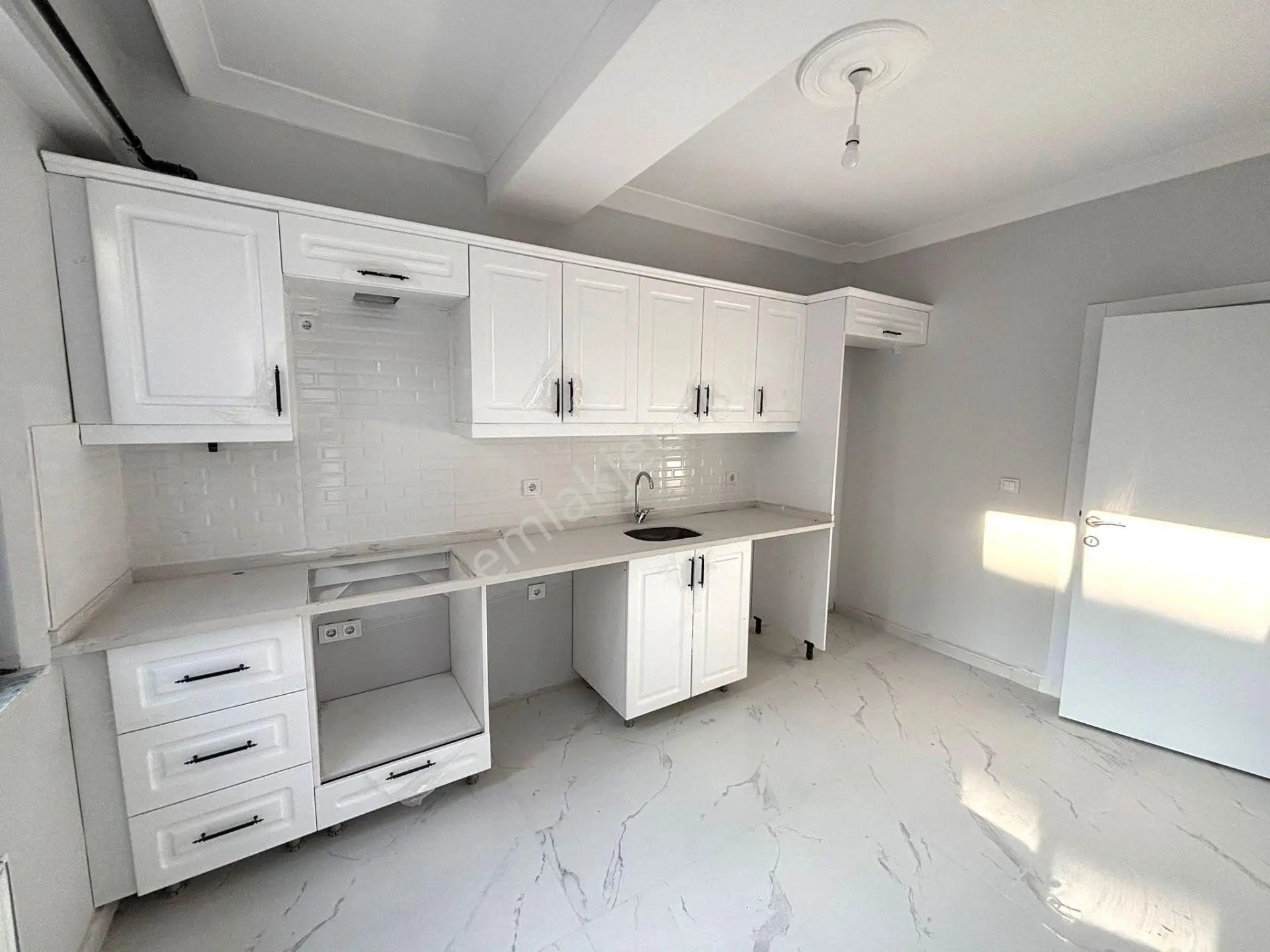 **eryıldız İnşaat'tan**gaziosmanpaşa Merkezde Katmülkiyetli 3+1* — fotoğraf 3