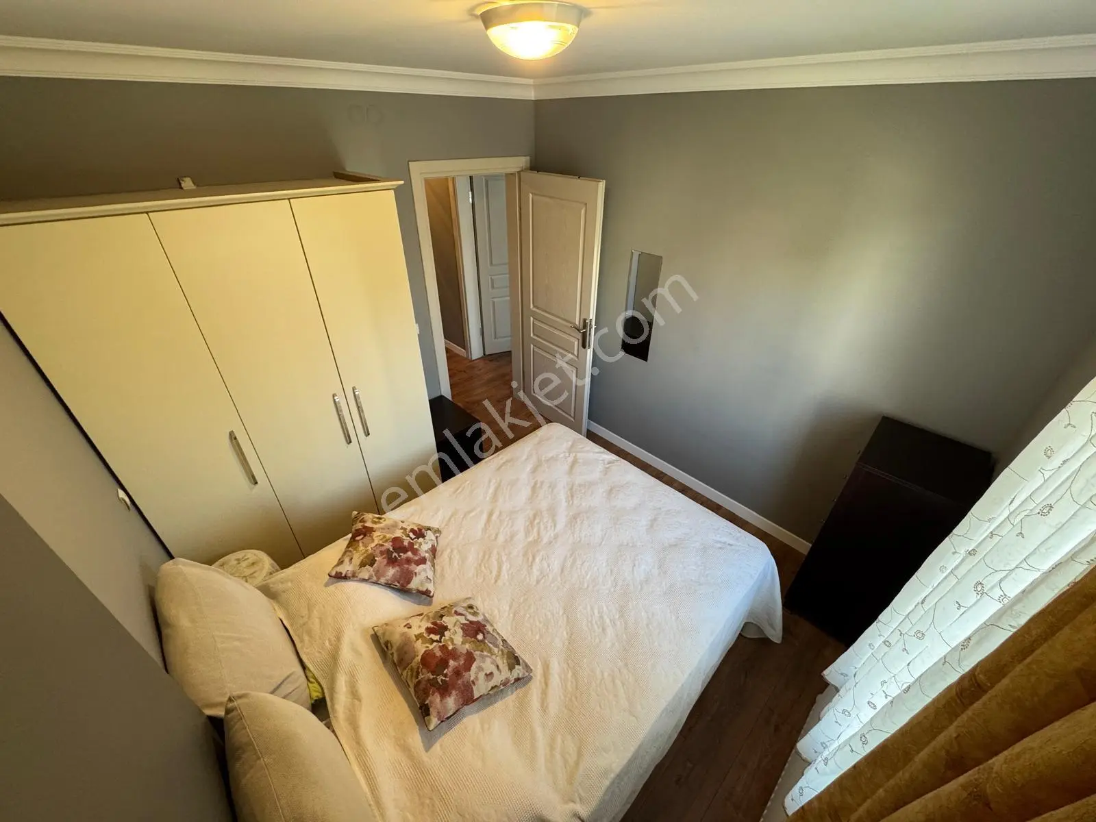 Kadınlar Denizi’nde Havuzlu Sitede 2+1 Satılık Daire — fotoğraf 8