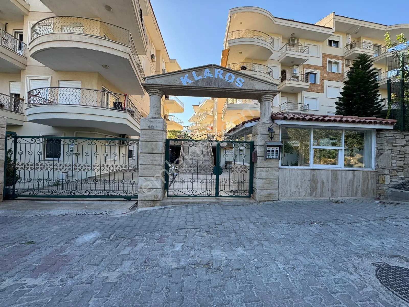 Kadınlar Denizi’nde Havuzlu Sitede 2+1 Satılık Daire — fotoğraf 23