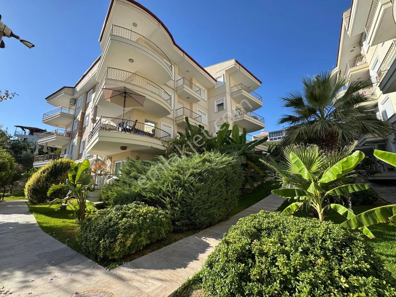 Kadınlar Denizi’nde Havuzlu Sitede 2+1 Satılık Daire — fotoğraf 27