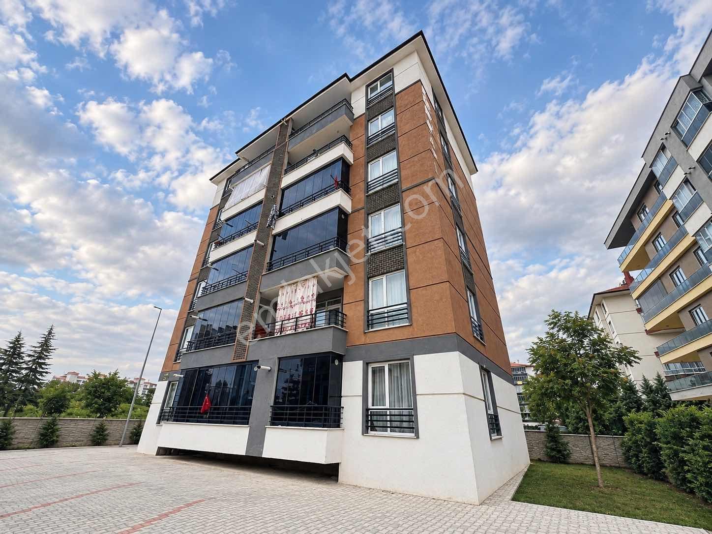 Fetih Caddesi Yakını Sıfır 2+1 Hemen Taşınmaya Hazır Daire — fotoğraf 2