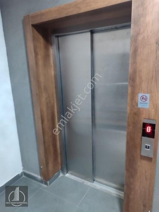Oğuz Gezer'den Caddede Yeni Binada Satılık 3+1 Daire — fotoğraf 25