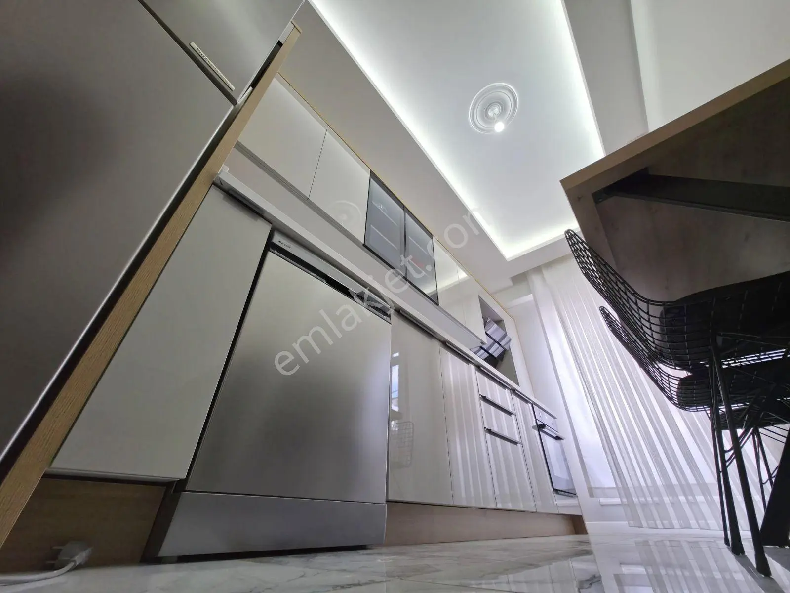 Gümüş'den Akçayda Ön Cephe Arakat 2 Yaşında Şok Fiyata 2+1 Daire! — fotoğraf 10