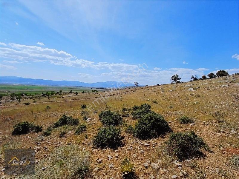 Kapanmaz Cepheli Yayla Manzaralı Arazi. — fotoğraf 3