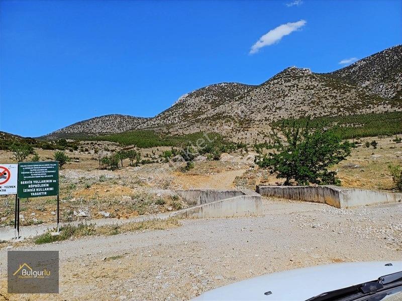 Kapanmaz Cepheli Yayla Manzaralı Arazi. — fotoğraf 24