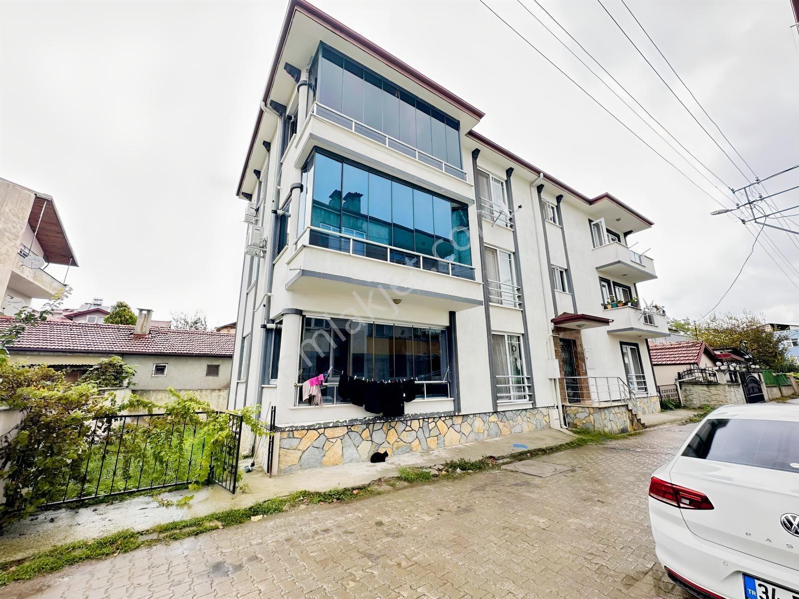 Erenler Kürkçüler'De Satılık Genış 3 + 1 Daıre