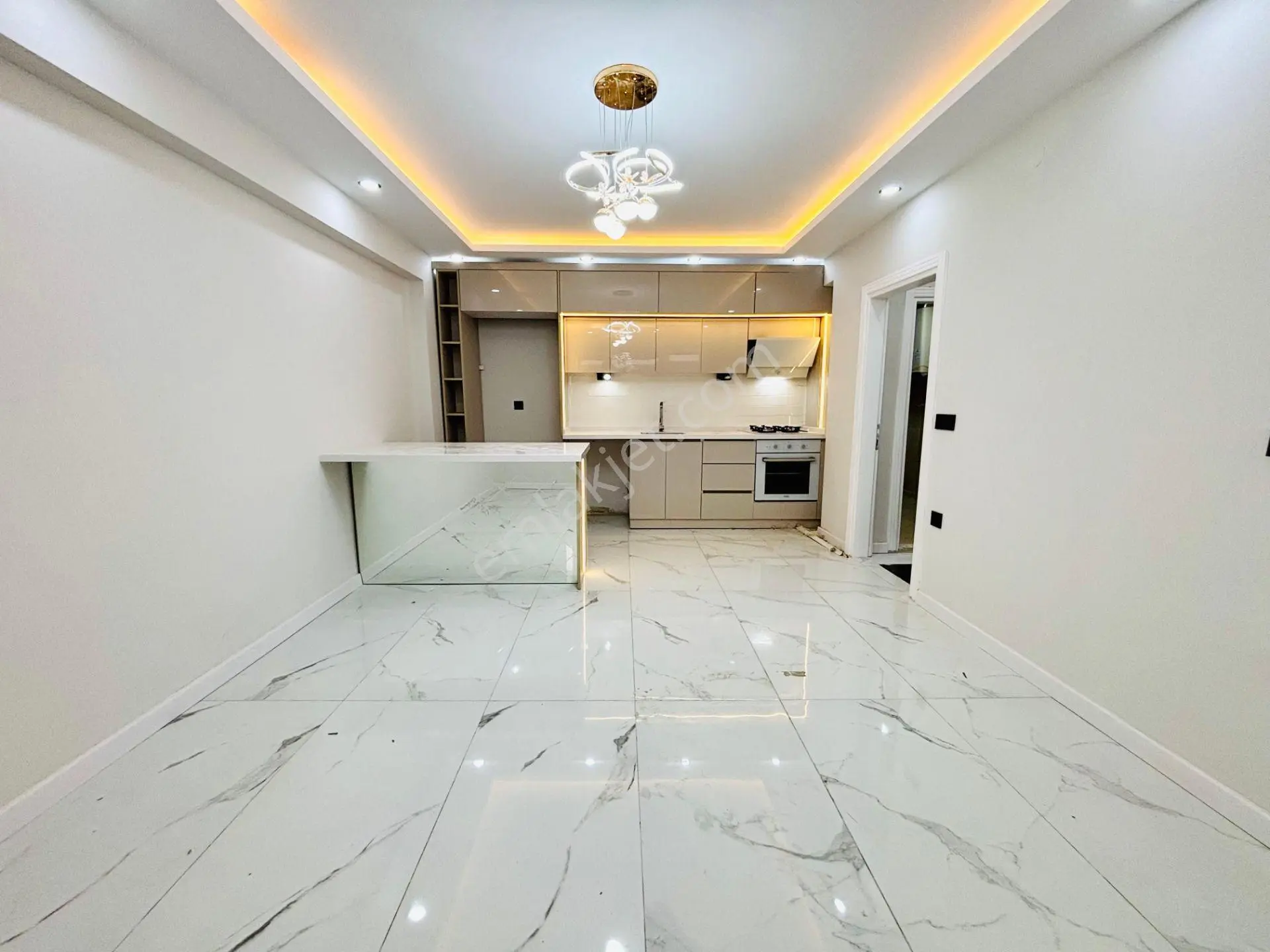 Yükselden Altınkumda 50 M² Şık Ada Mutfaklı 1+1 Satılık Daire — fotoğraf 4