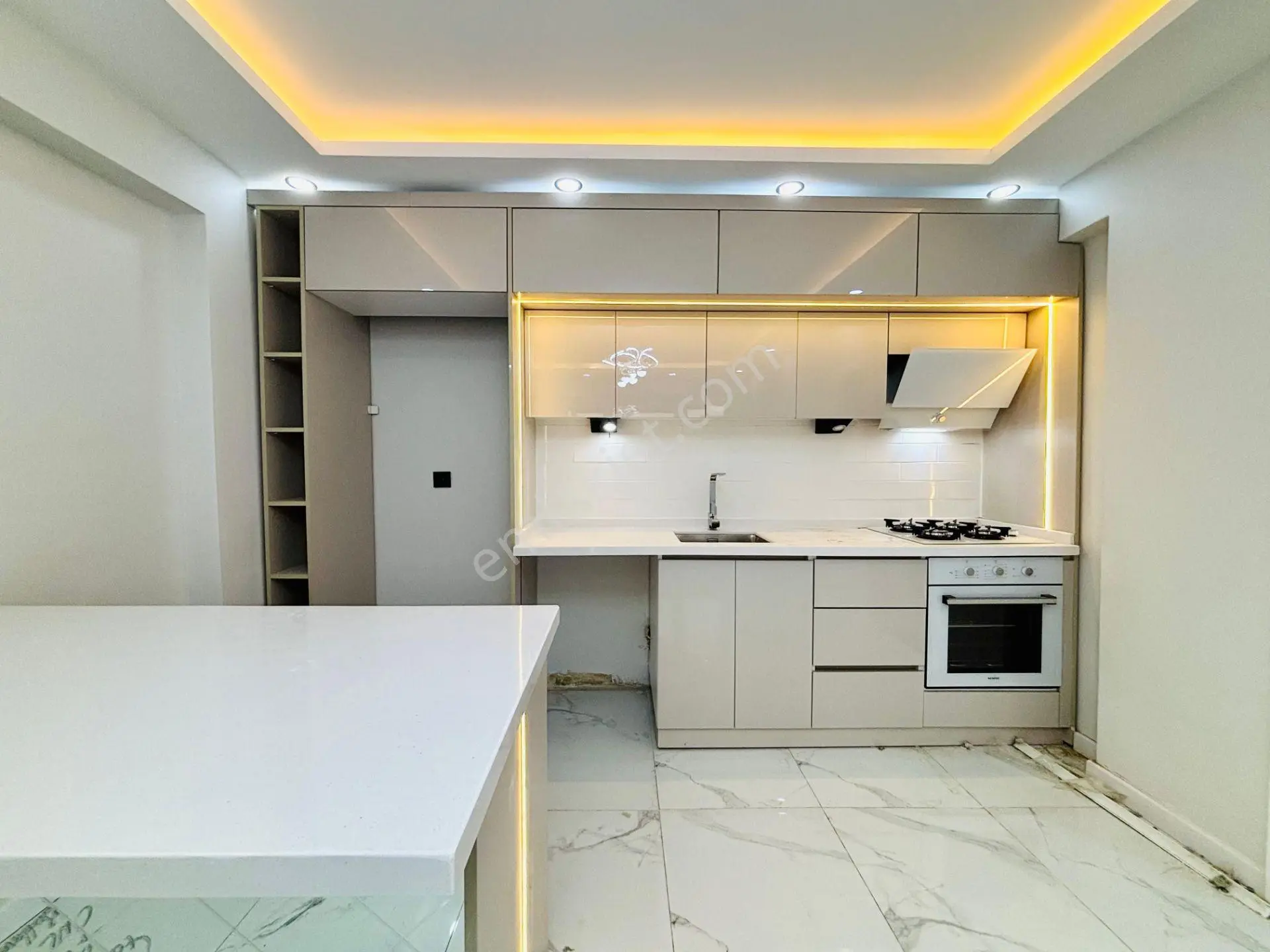 Yükselden Altınkumda 50 M² Şık Ada Mutfaklı 1+1 Satılık Daire — fotoğraf 15