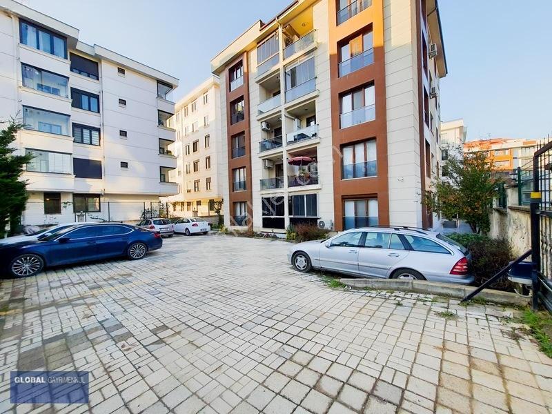Global'den,marinaya Çok Yakın,etrafı Kapanmaz,115 M2,geniş Daire
