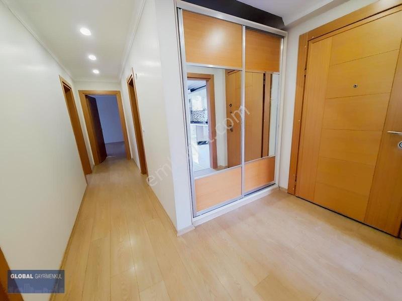 Global'den,marinaya Çok Yakın,etrafı Kapanmaz,115 M2,geniş Daire — fotoğraf 7