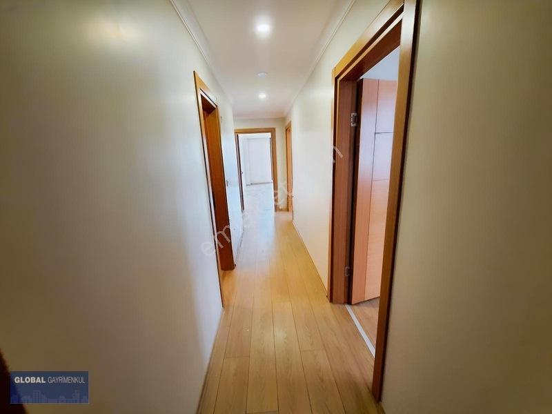 Global'den,marinaya Çok Yakın,etrafı Kapanmaz,115 M2,geniş Daire — fotoğraf 9