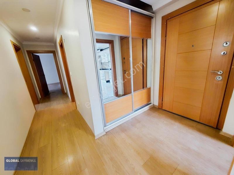 Global'den,marinaya Çok Yakın,etrafı Kapanmaz,115 M2,geniş Daire — fotoğraf 16