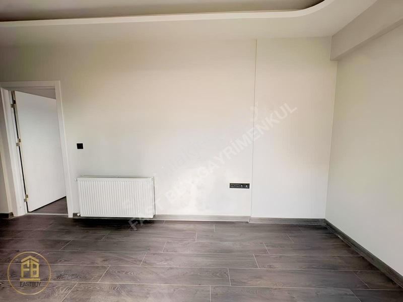 Bornova Ege Üni Yakını Büyük Balkonlu Köşe 1+1 Satılık Daire — fotoğraf 9
