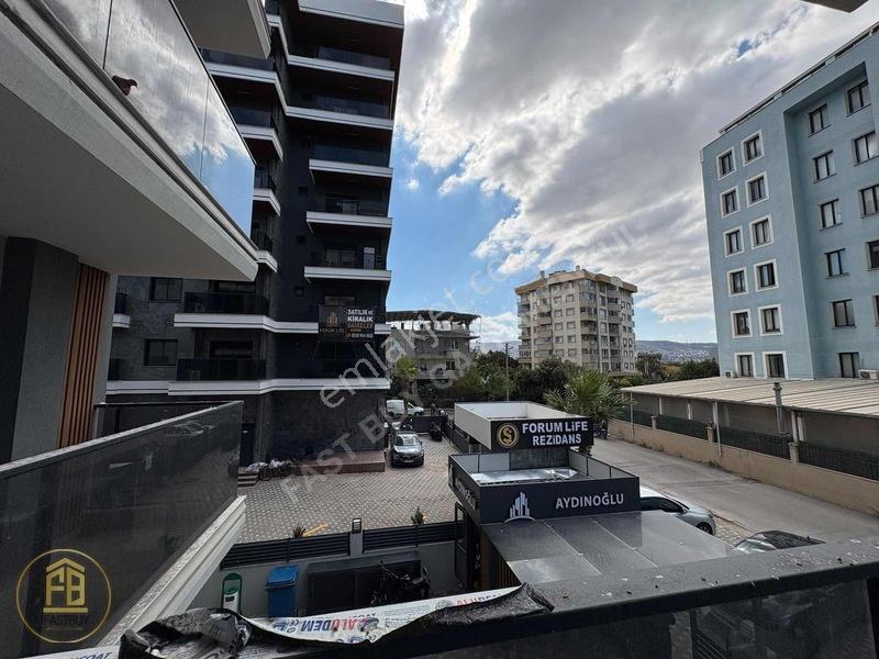 Bornova Ege Üni Yakını Büyük Balkonlu Köşe 1+1 Satılık Daire — fotoğraf 15