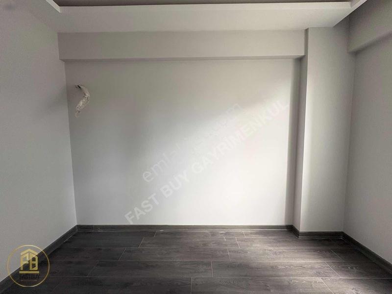 Bornova Ege Üni Yakını Büyük Balkonlu Köşe 1+1 Satılık Daire — fotoğraf 24