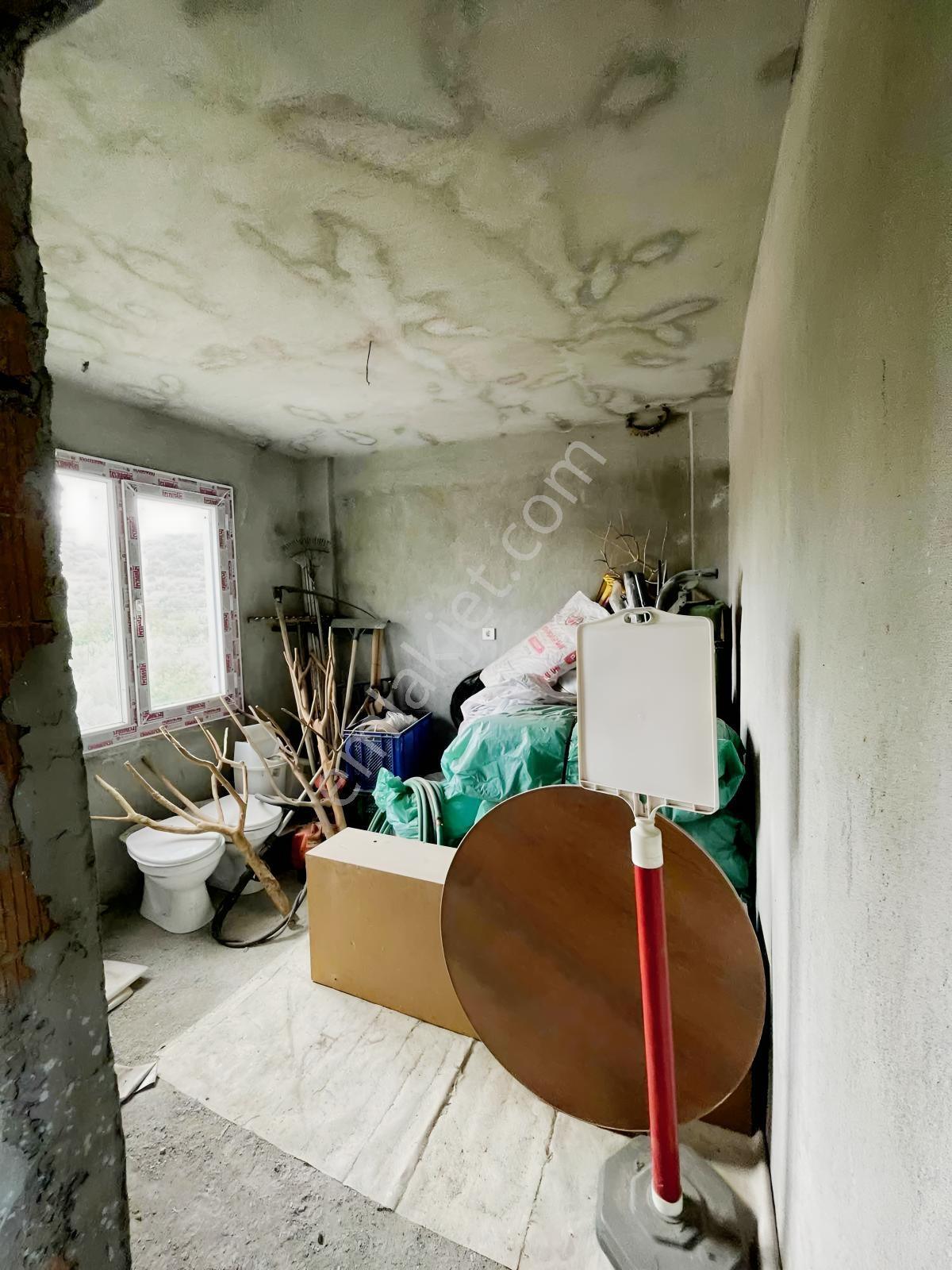 Menemen Göktepede Manisa Asfaltına Cepheli 555 M² Satılık Arsa — fotoğraf 8