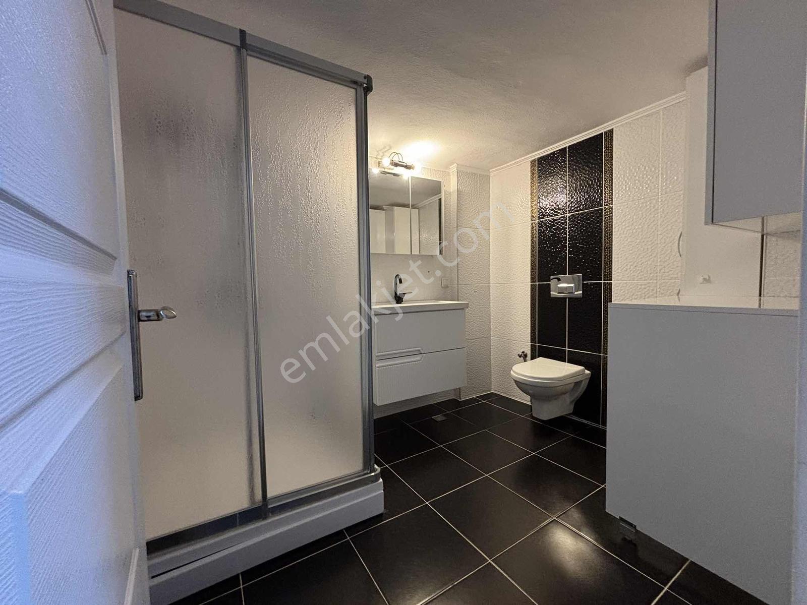 Göztepede Deniz Manzaralı Çift Otoparklı 130 M² Net Ferah 3+1 — fotoğraf 10