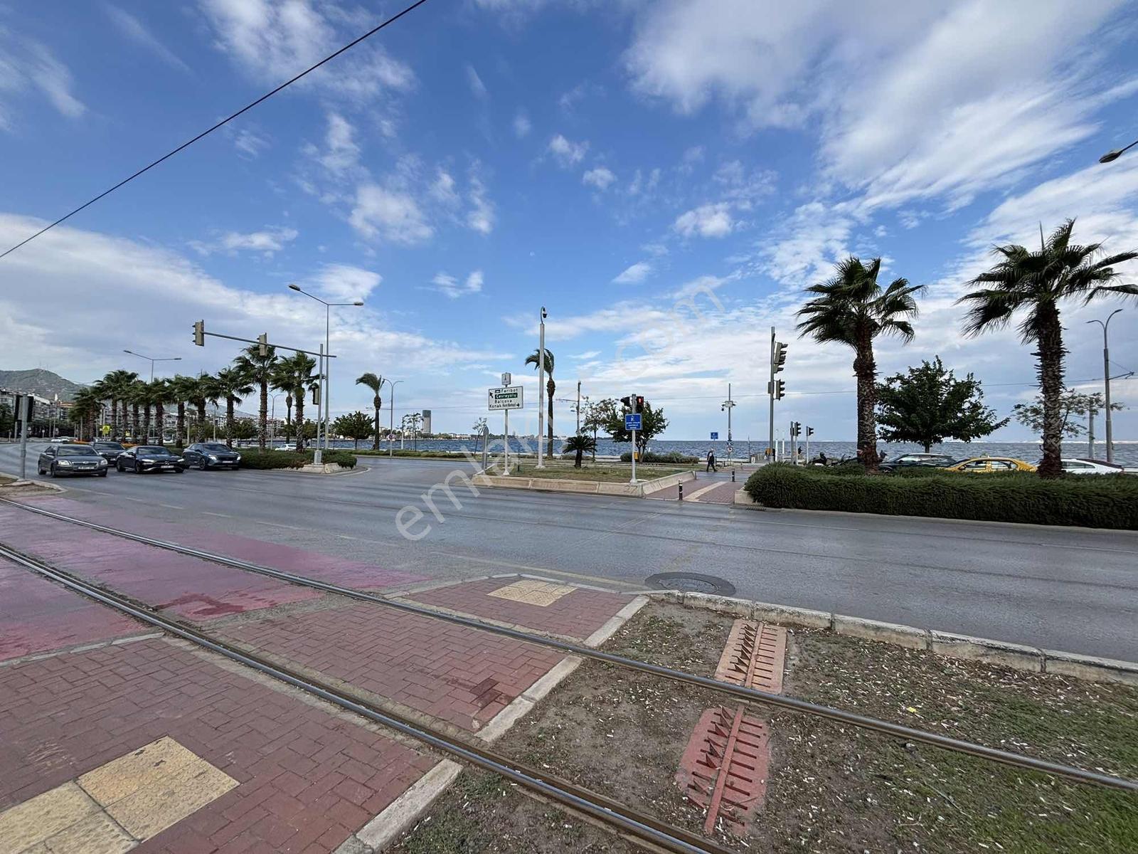 Göztepede Deniz Manzaralı Çift Otoparklı 130 M² Net Ferah 3+1 — fotoğraf 22