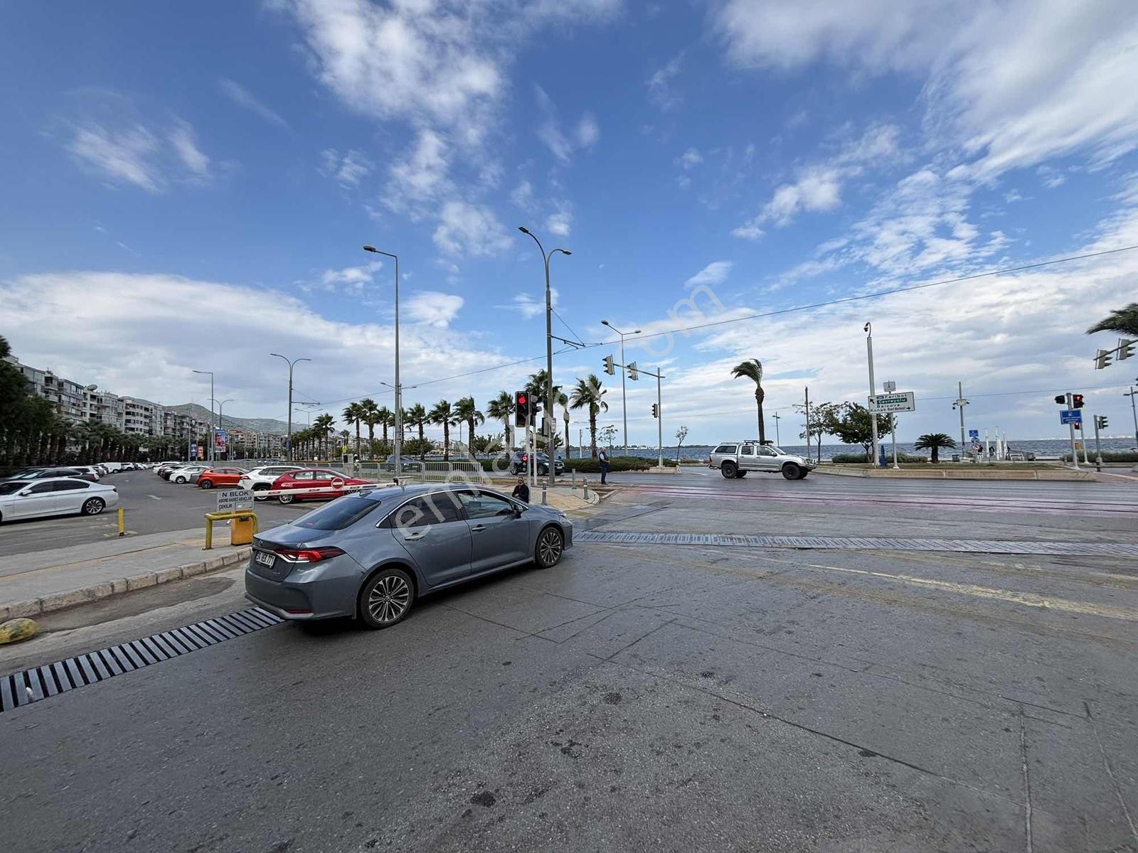 Göztepede Deniz Manzaralı Çift Otoparklı 130 M² Net Ferah 3+1 — fotoğraf 27