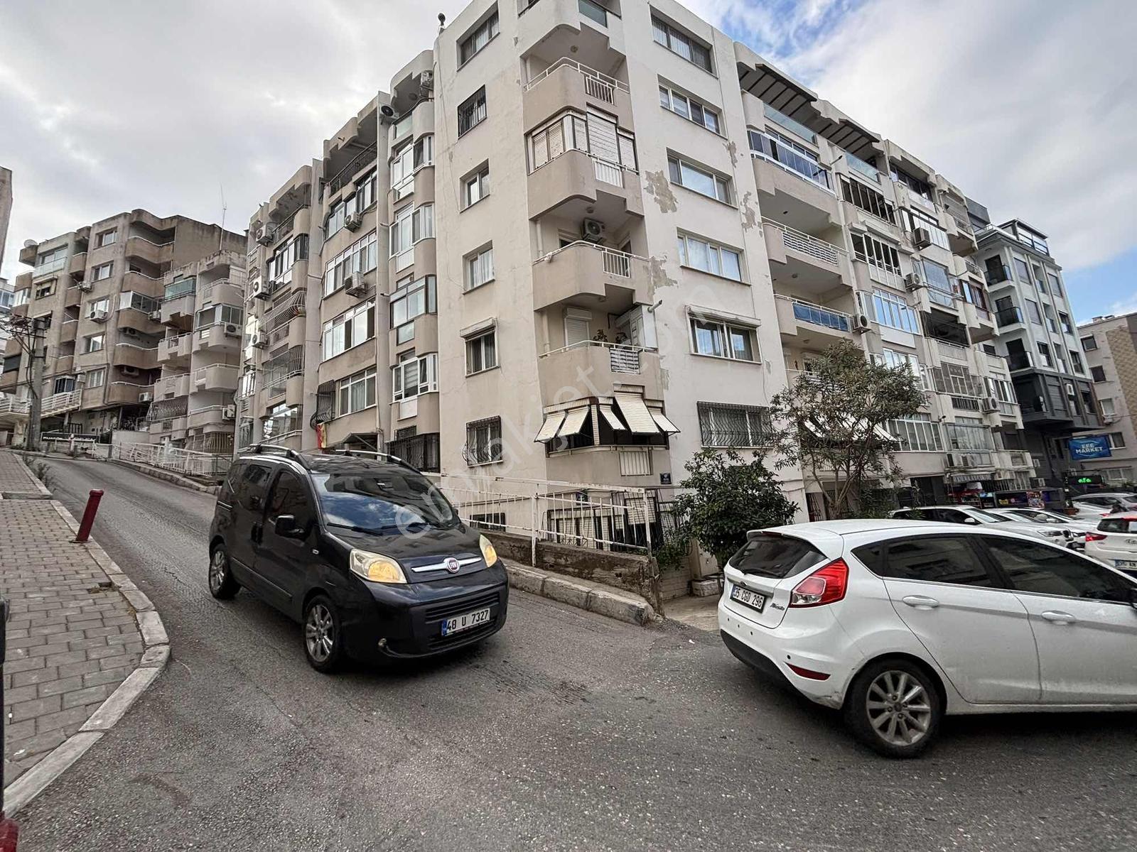 Göztepede Deniz Manzaralı Çift Otoparklı 130 M² Net Ferah 3+1 — fotoğraf 29