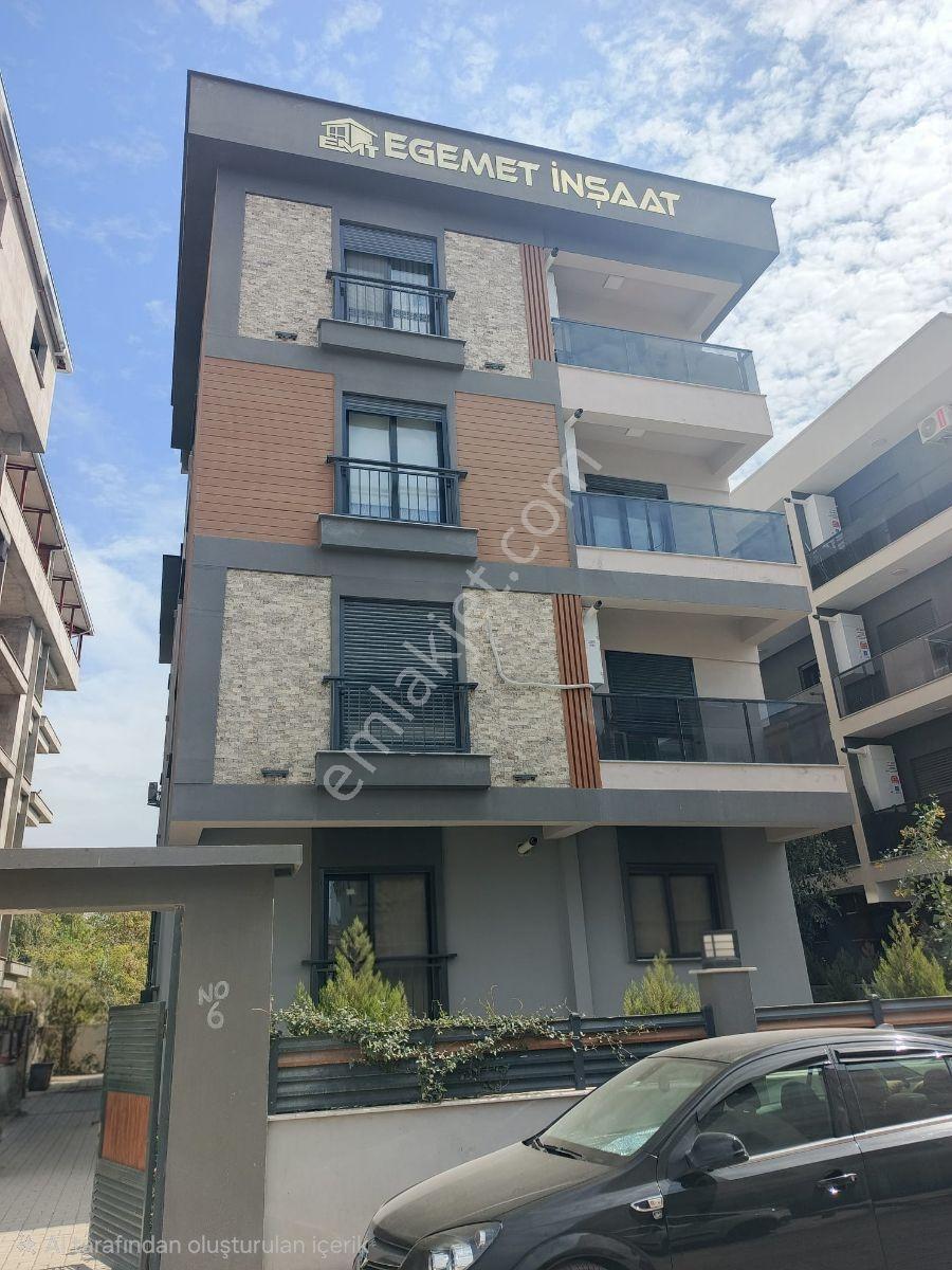 Seyrekte En İyi Konum: Üniversite Karşısı Kiralık Daire