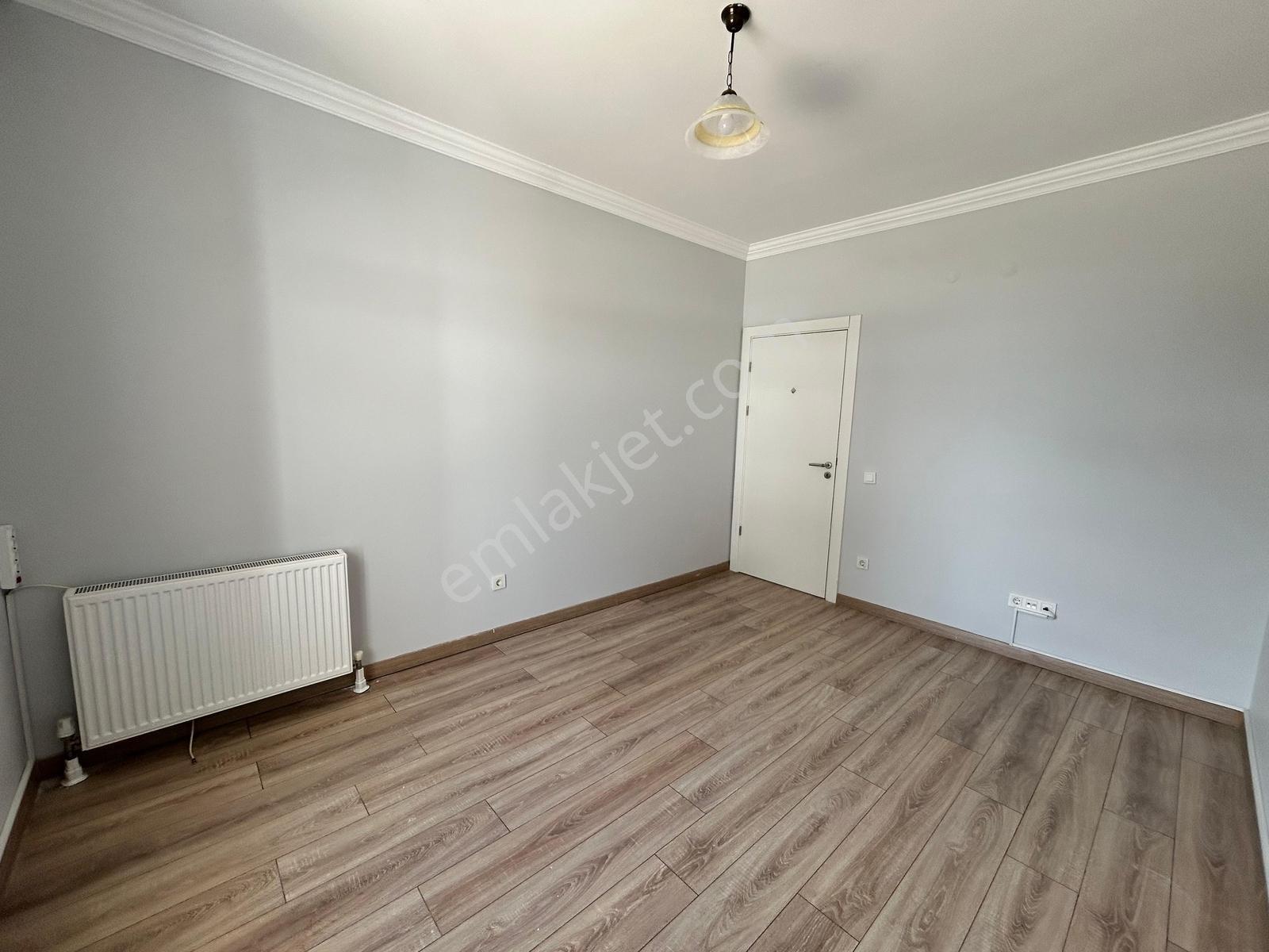 İki Blok'lu Lüx Havuzlu Site İçerisinde Satılık 2+1 Daire — fotoğraf 11