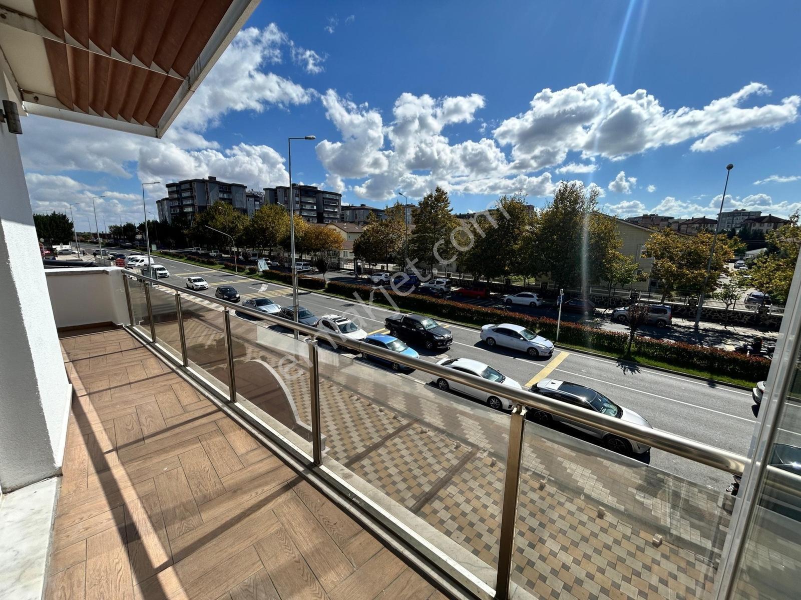 İki Blok'lu Lüx Havuzlu Site İçerisinde Satılık 2+1 Daire — fotoğraf 17