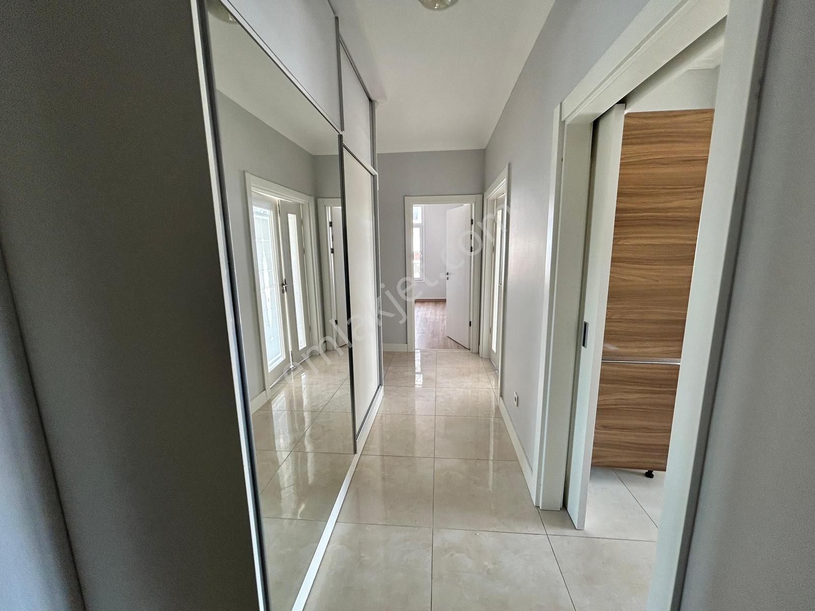 İki Blok'lu Lüx Havuzlu Site İçerisinde Satılık 2+1 Daire — fotoğraf 22