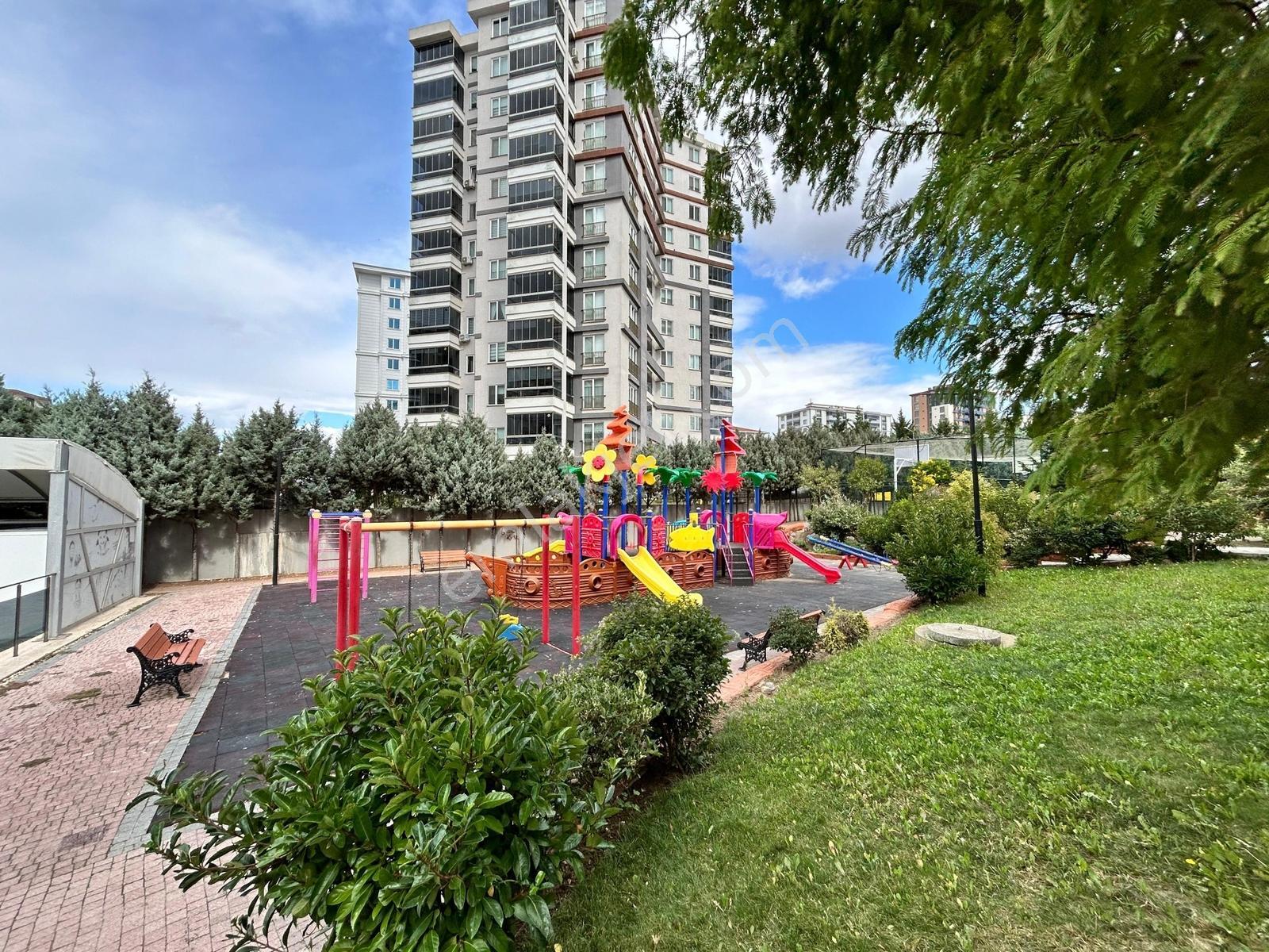 İki Blok'lu Lüx Havuzlu Site İçerisinde Satılık 2+1 Daire — fotoğraf 33