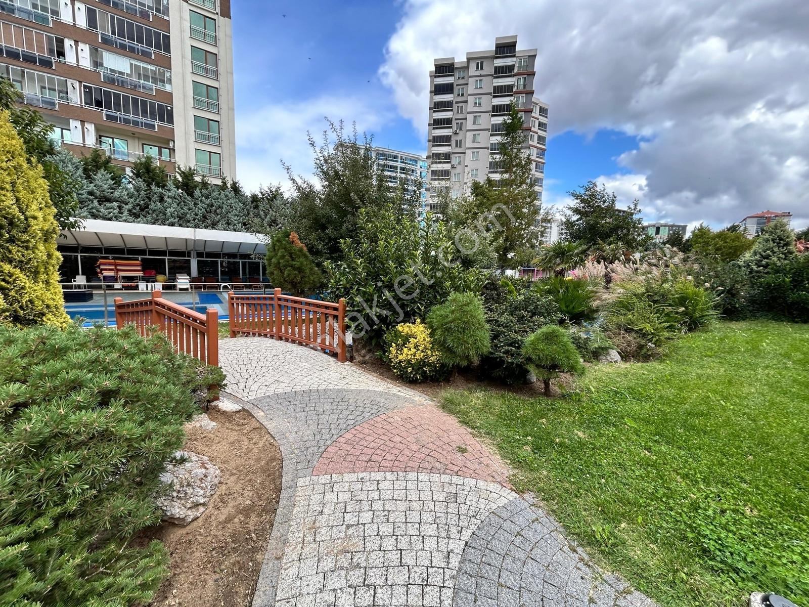 İki Blok'lu Lüx Havuzlu Site İçerisinde Satılık 2+1 Daire — fotoğraf 34