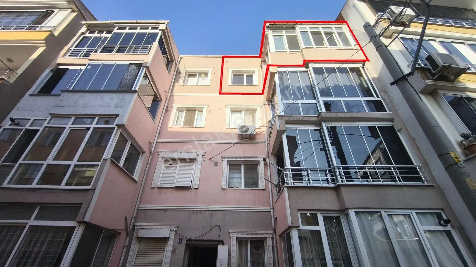 Kaya Emlak-şarköy İstiklal'de Merkezi Konumda 2+1 Satılık Daire