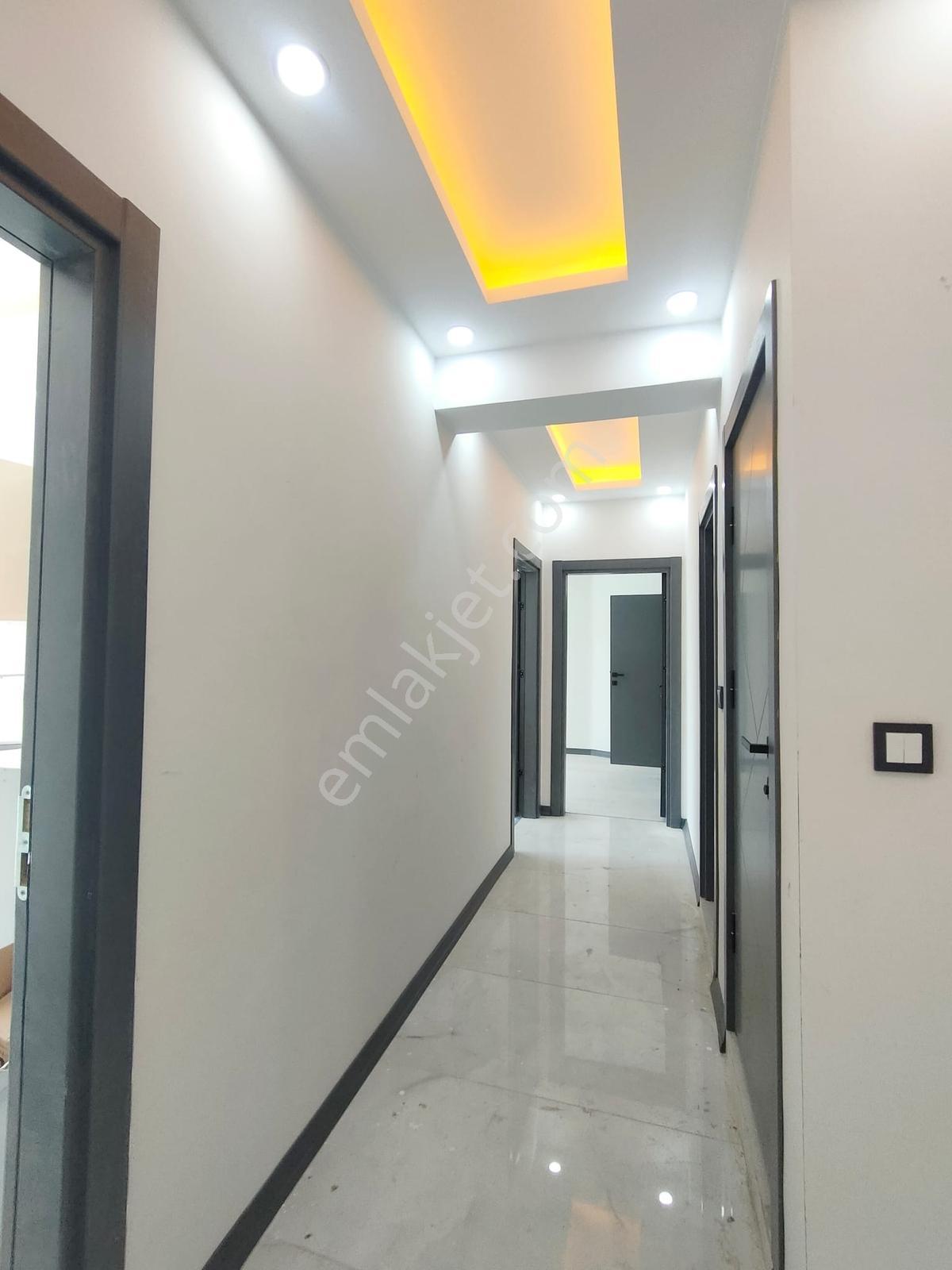 Famili'den Acil Satılık! Yunus Emre'de Net 92m2 Ara Kat Daire — fotoğraf 14