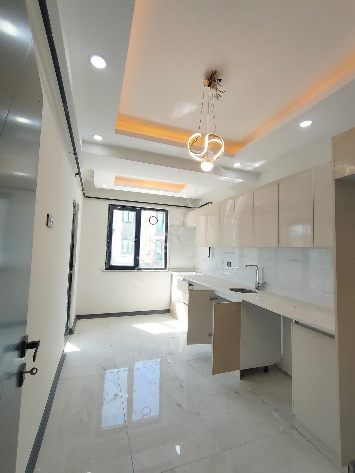 Famili'den Acil Satılık! Yunus Emre'de Net 92m2 Ara Kat Daire — fotoğraf 28