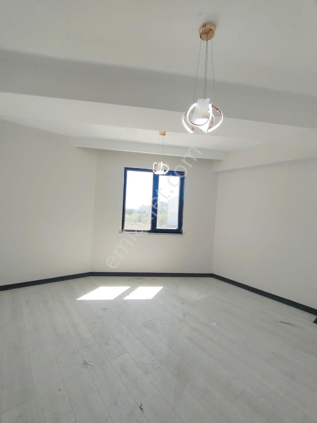 Famili'den Acil Satılık! Yunus Emre'de Net 92m2 Ara Kat Daire — fotoğraf 31