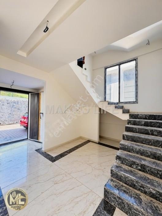 Seyrantepe Toplukonutta Yüksek Manzaralı 5,5+1 Triplex Villa — fotoğraf 9