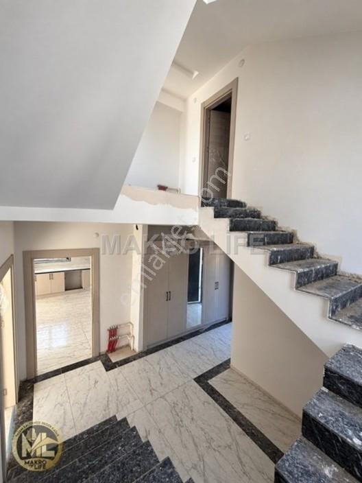 Seyrantepe Toplukonutta Yüksek Manzaralı 5,5+1 Triplex Villa — fotoğraf 13