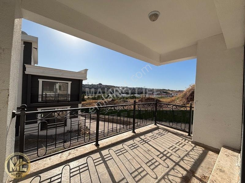 Seyrantepe Toplukonutta Yüksek Manzaralı 5,5+1 Triplex Villa — fotoğraf 18