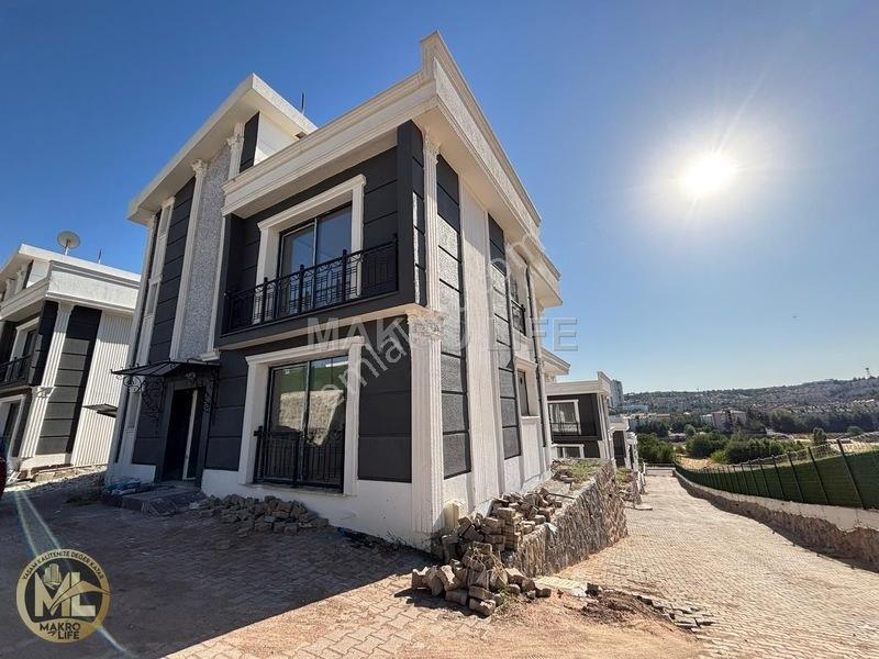 Seyrantepe Toplukonutta Yüksek Manzaralı 5,5+1 Triplex Villa — fotoğraf 19