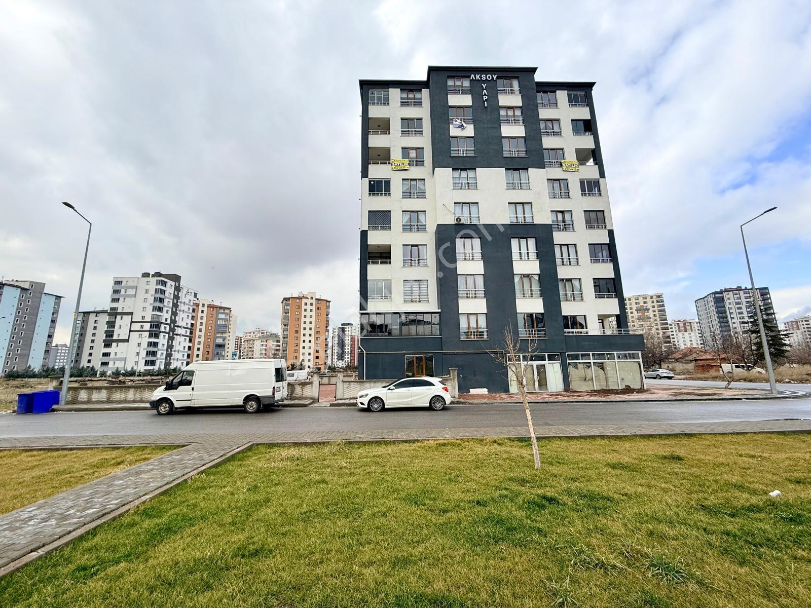 Acil Yakut Mah. Yatay Mimari, Park Cepheli 3+1 Satılık Daire
