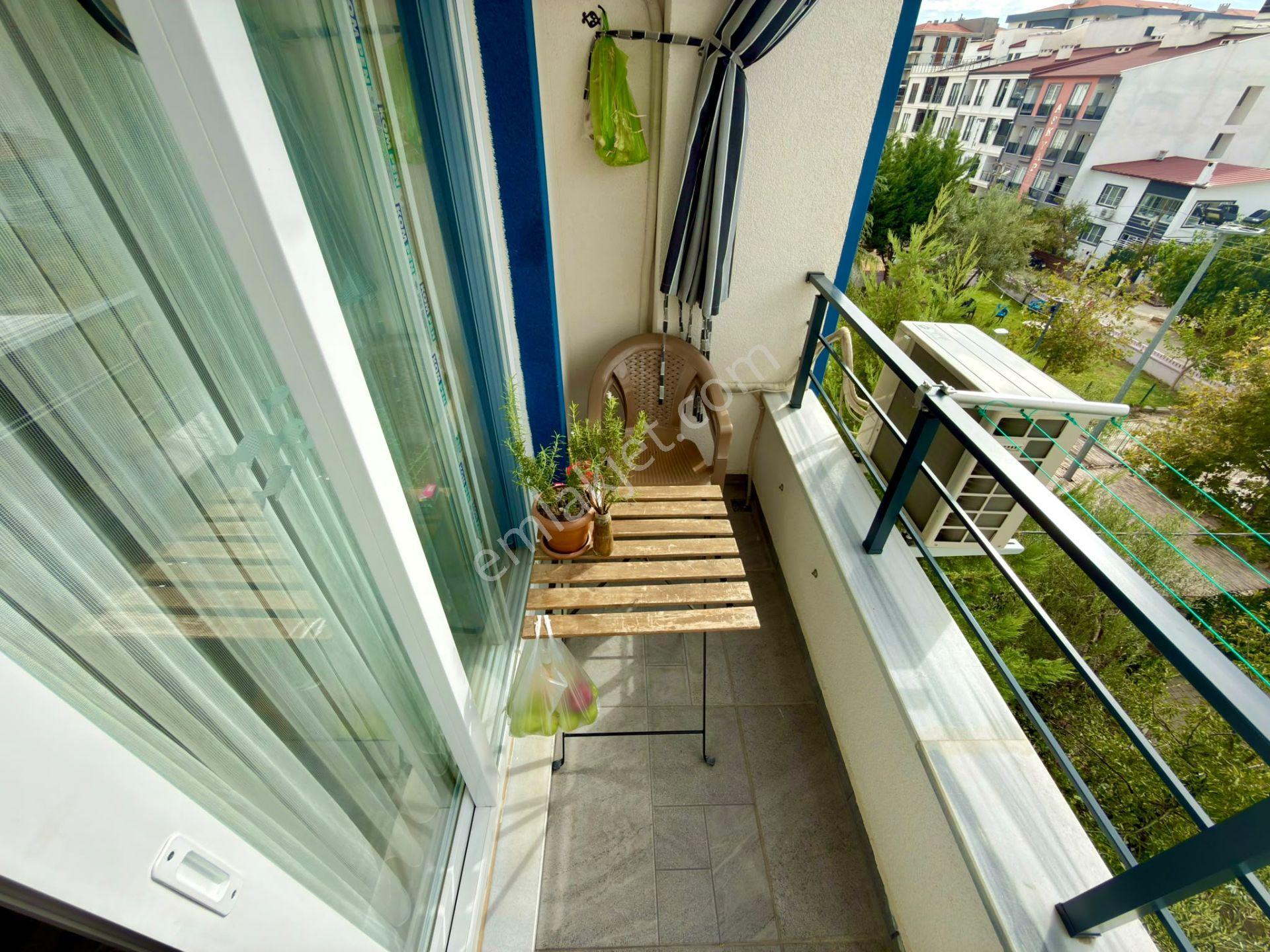 Sadece Yüksel'de Kadıköyde Doğa Manzaralı Arakat 2+1 Satılık Daire — fotoğraf 10