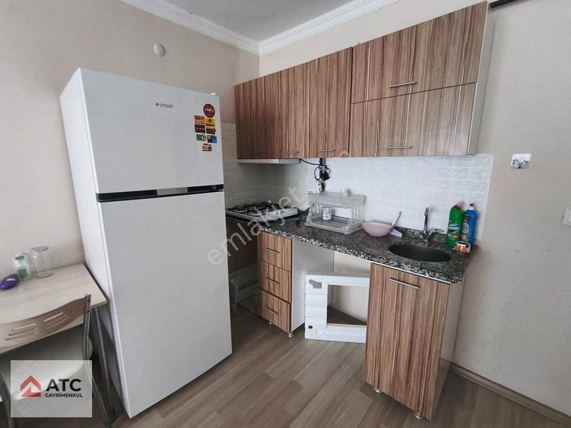 Atc Gayrimenkul'den Satılık Eşyalı 1+1 Daire — fotoğraf 4