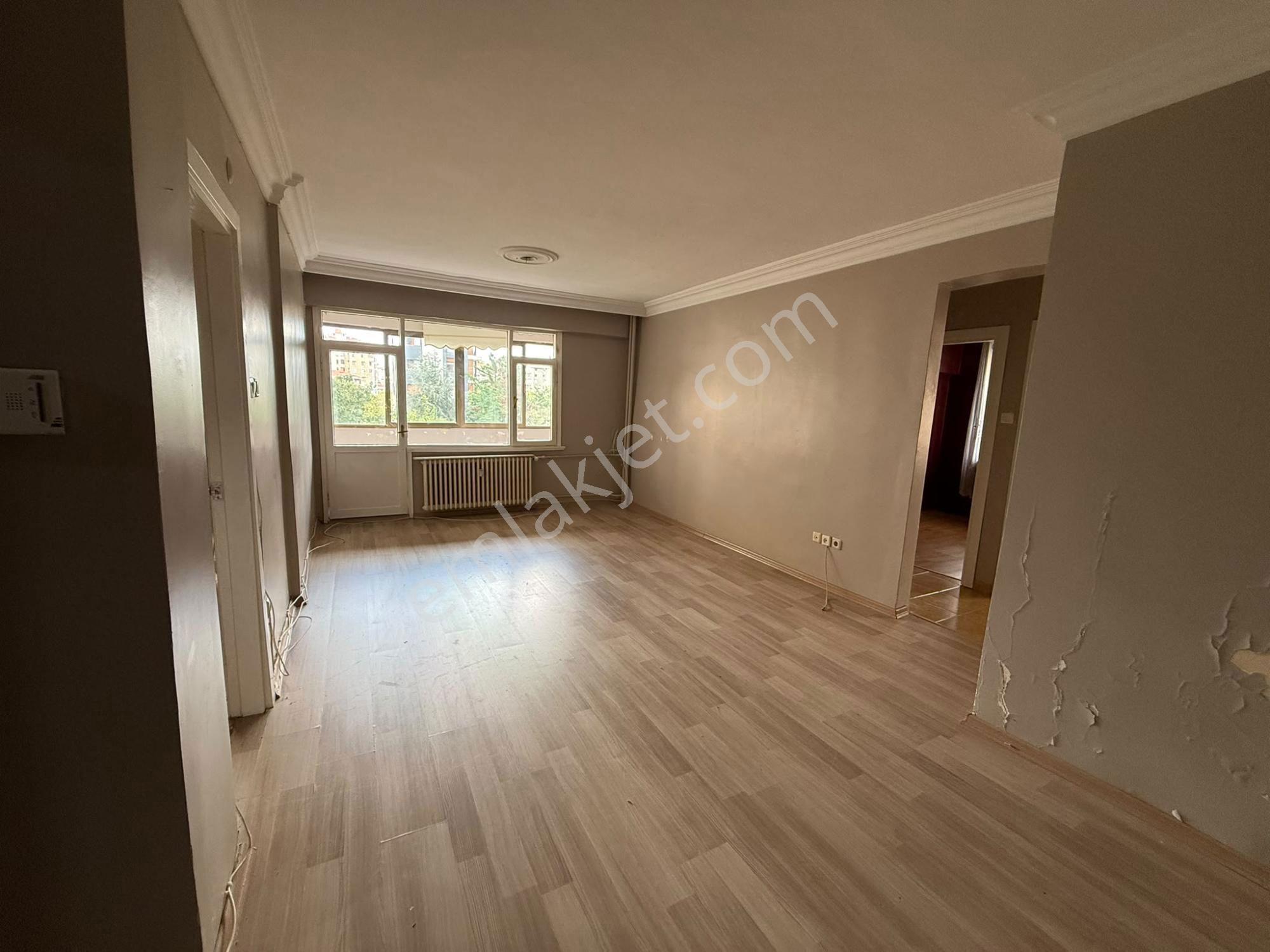 Kadıköy 19 Mayıs’ta Boş 3+1 | Balkonlu, Doğalgaz Kombili, Krediye Uygun — fotoğraf 13