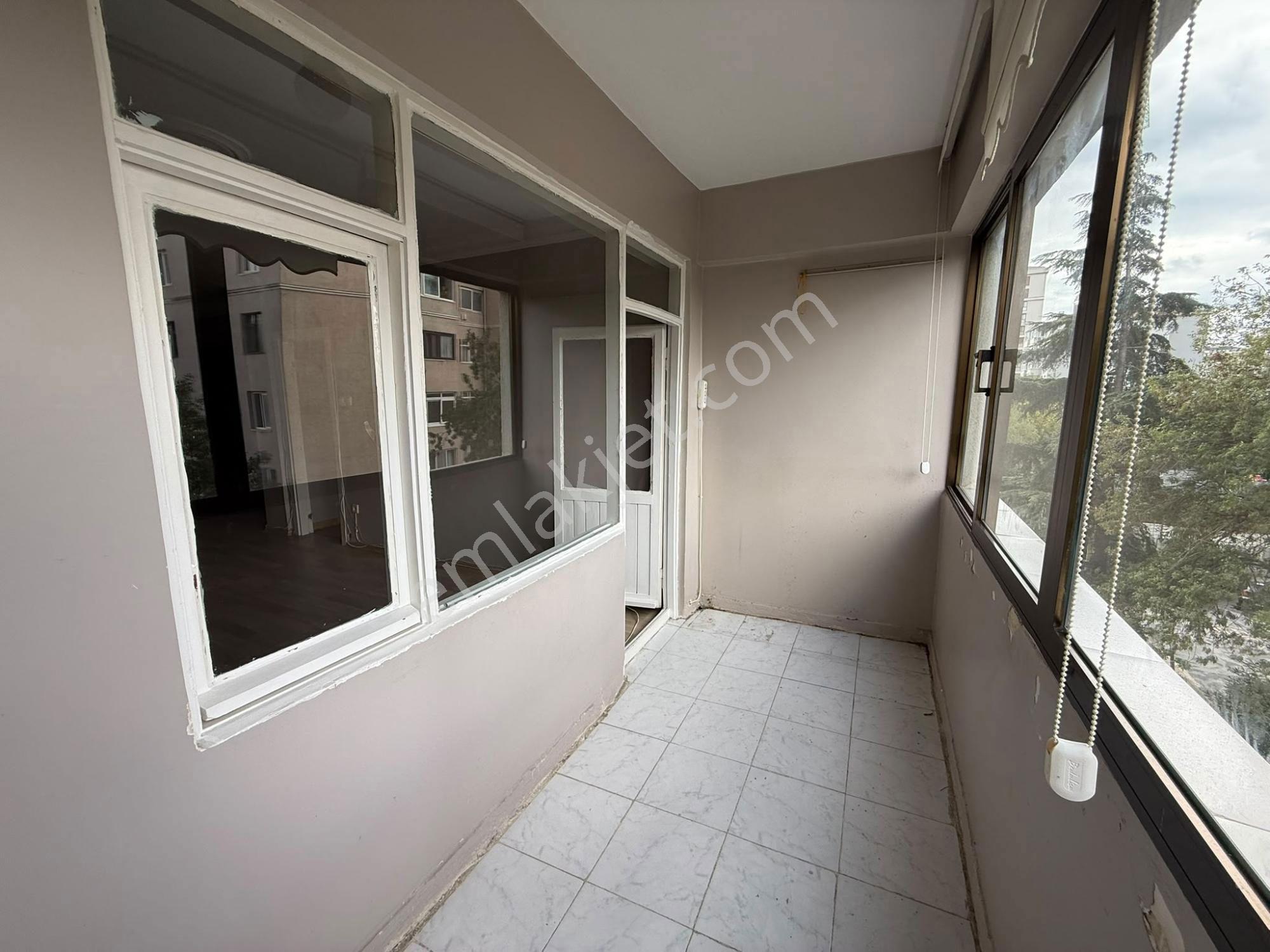 Kadıköy 19 Mayıs’ta Boş 3+1 | Balkonlu, Doğalgaz Kombili, Krediye Uygun — fotoğraf 16