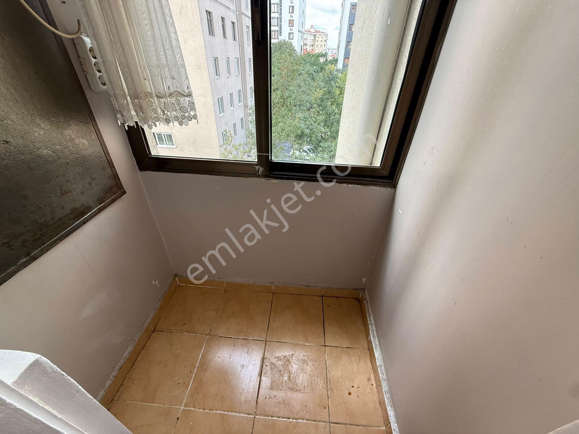 Kadıköy 19 Mayıs’ta Boş 3+1 | Balkonlu, Doğalgaz Kombili, Krediye Uygun — fotoğraf 17