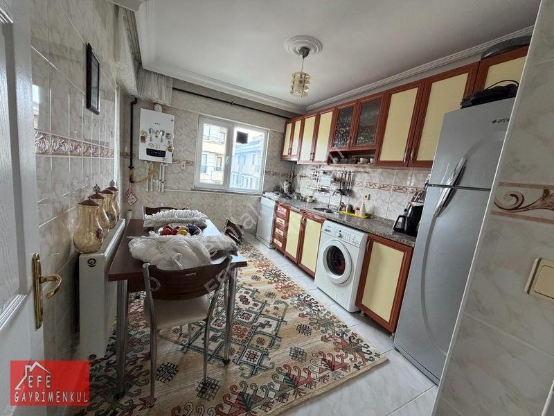 Sarıgazi Tam Merkezde 4.kat 130m2 Kombili İskanlı 3+1 Lüks Daire — fotoğraf 8
