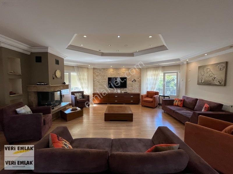 Veri'den Turunçevler'de Havuzlu Tam Müstakil 5+1 Lüks Villa — fotoğraf 2